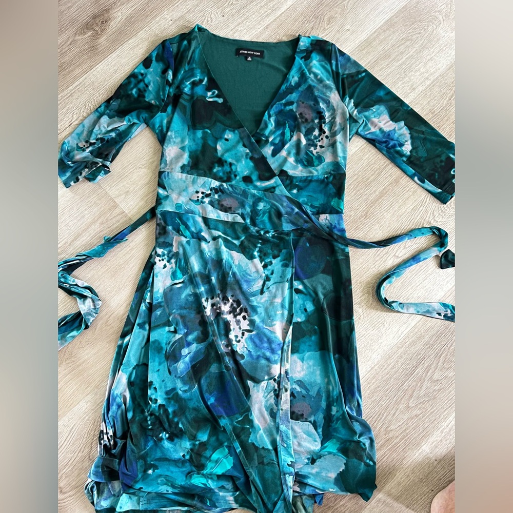 Jones New York Green and Blue Wrap Dress V-neck 3/4 Sleeve
